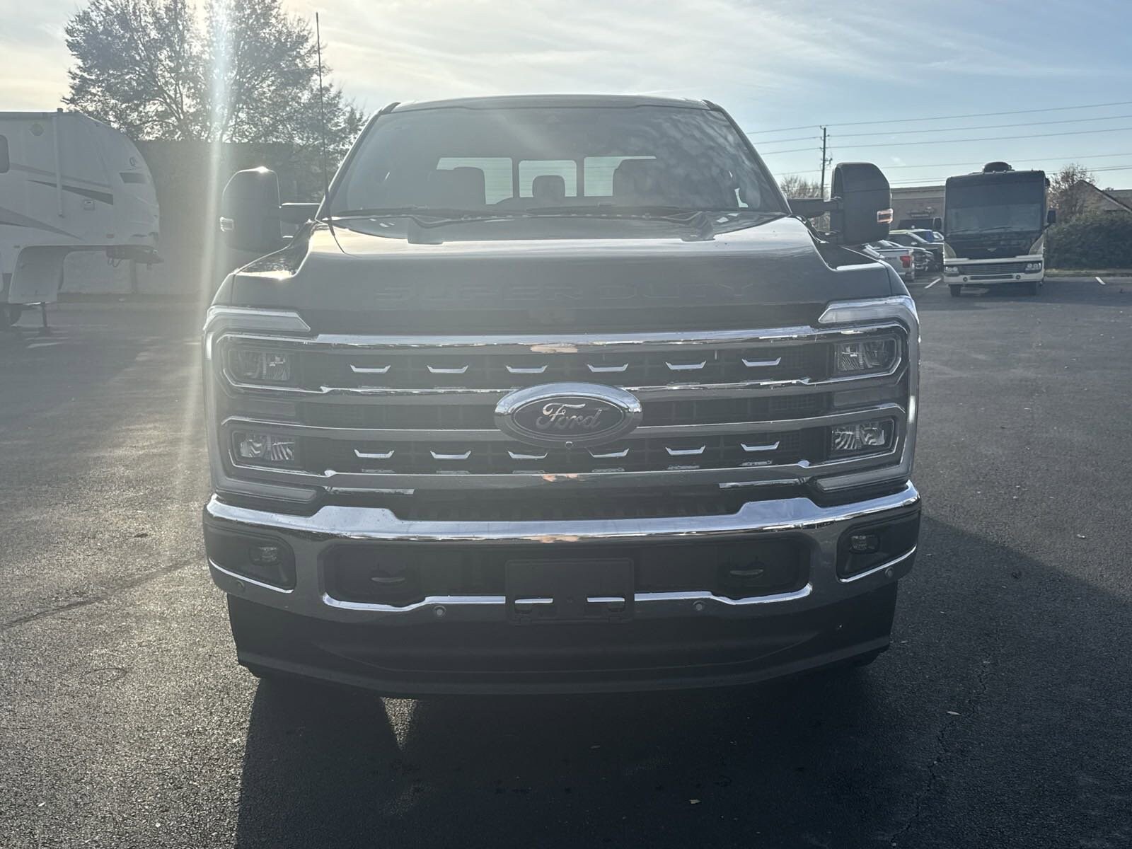 2024 Ford F-250 Lariat photo 2