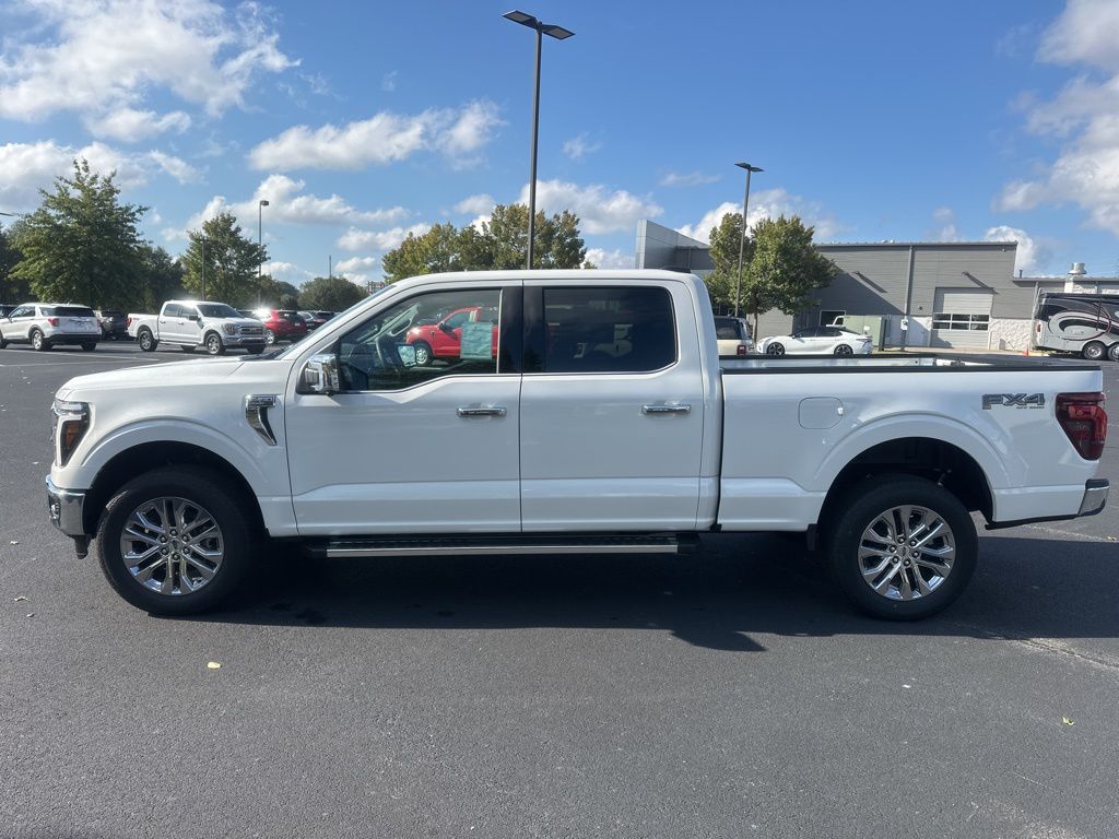 2025 Ford F-150 Lariat photo 4