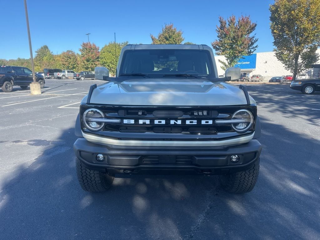 New 2025 Ford Bronco Outer Banks SUV