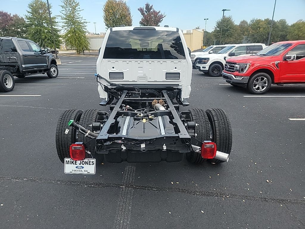 New 2026 Ford F-350SD Chassis
