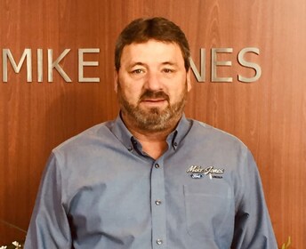 Staff member Tim Goss from ID_69da1540b78d