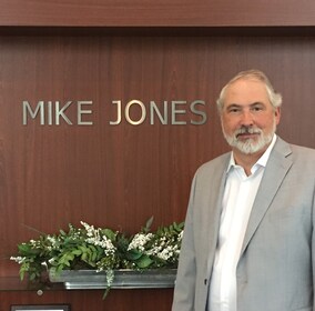 Staff member Mike Jones from ID_69da1540b78d