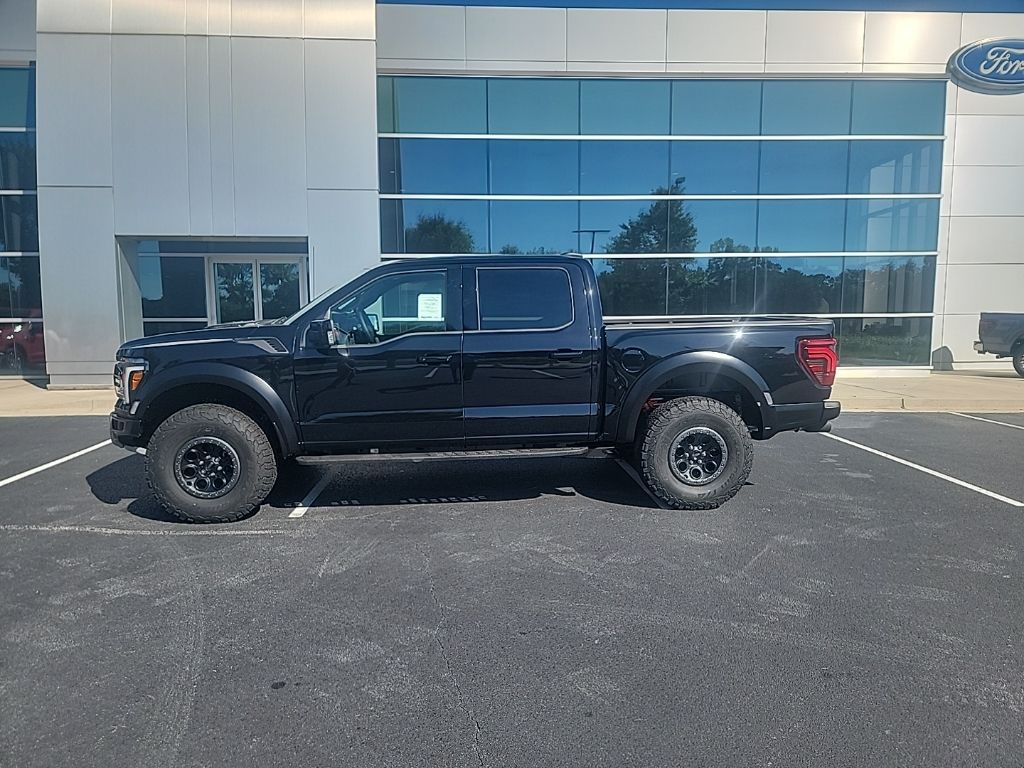2025 Ford F-150 Raptor photo 2