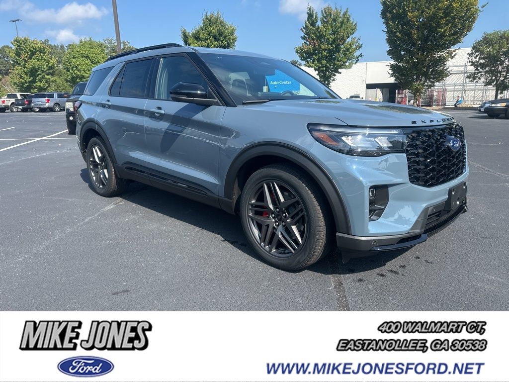 2025 Ford Explorer ST's photo