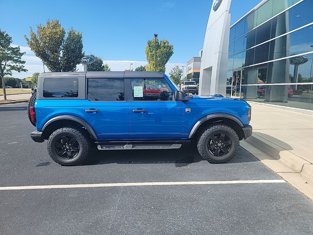 2025 Ford Bronco Big Bend photo 2
