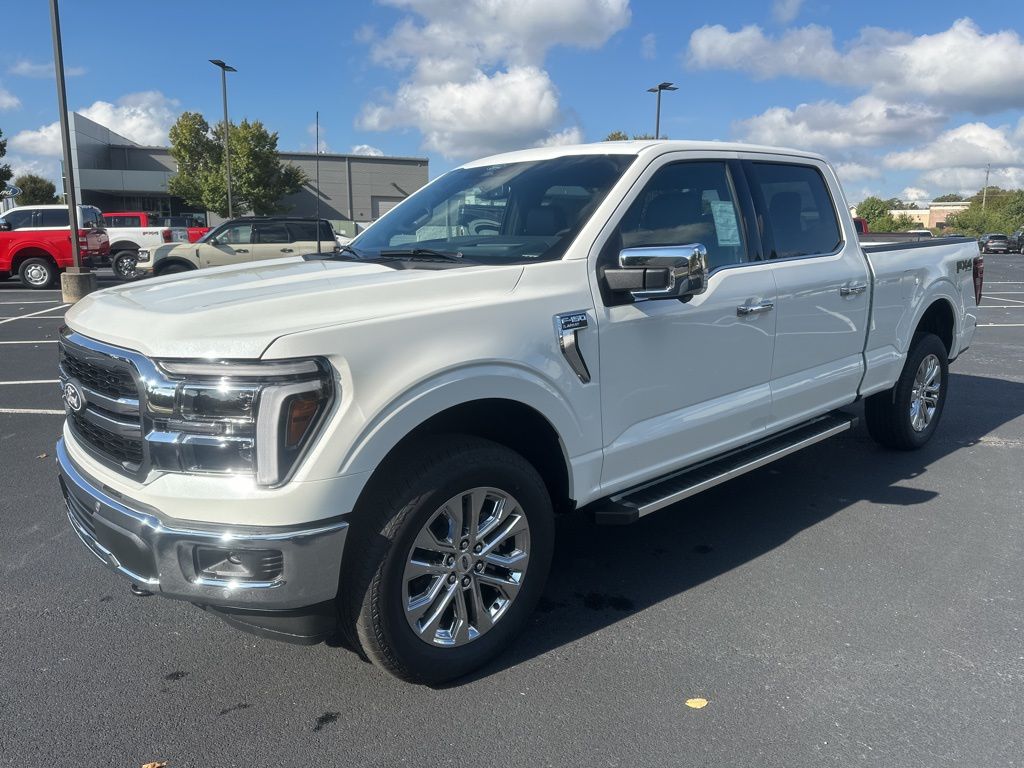 2025 Ford F-150 Lariat photo 3