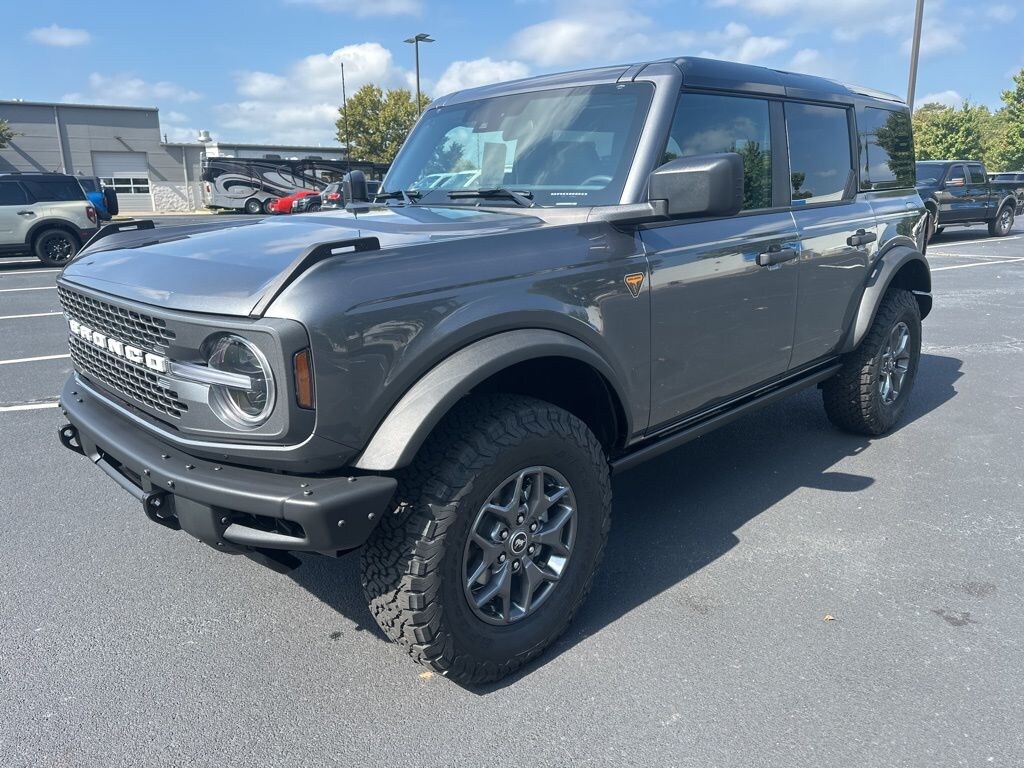 New 2025 Ford Bronco Badlands SUV