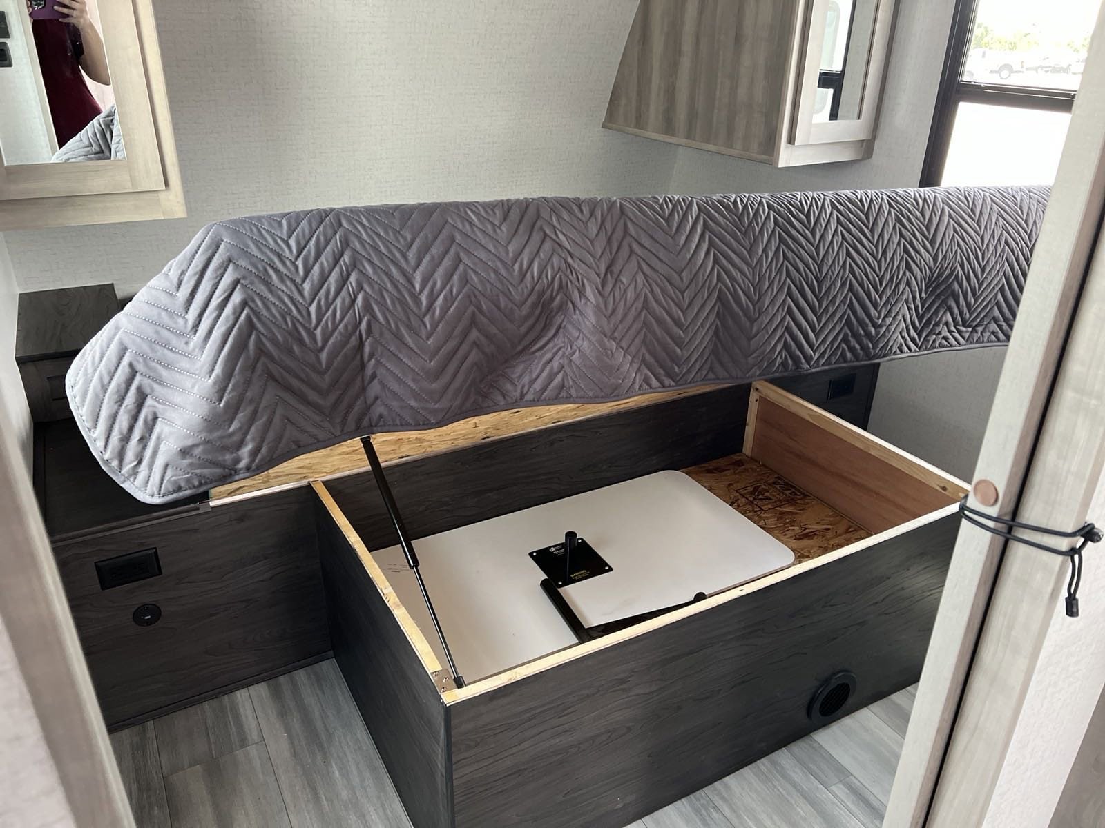 2022 Voyage/V2427RB/2022 image-24