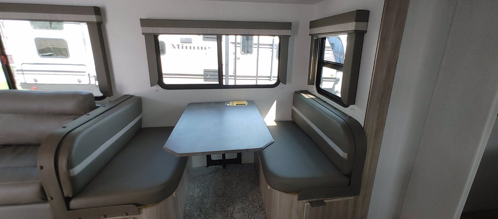 2022 Minnie/2801BHS/2022 image-18