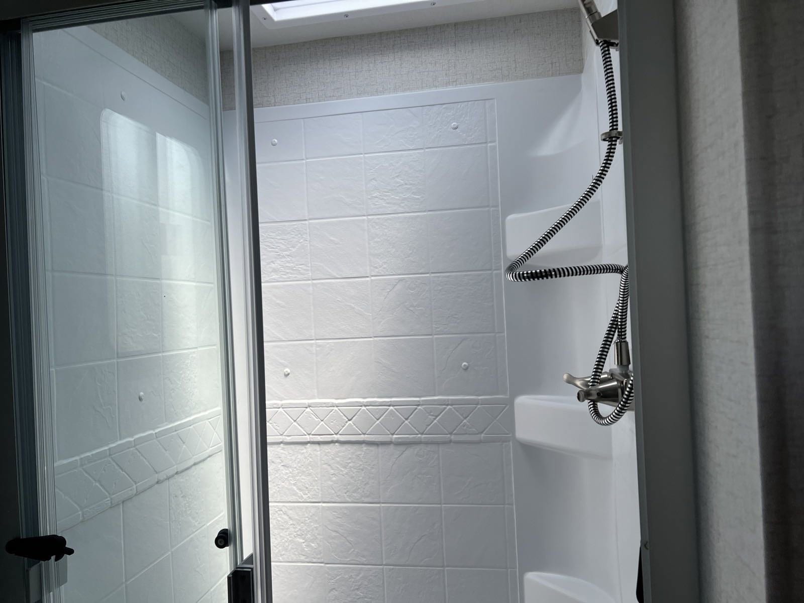 2022 Voyage/V2427RB/2022 image-12