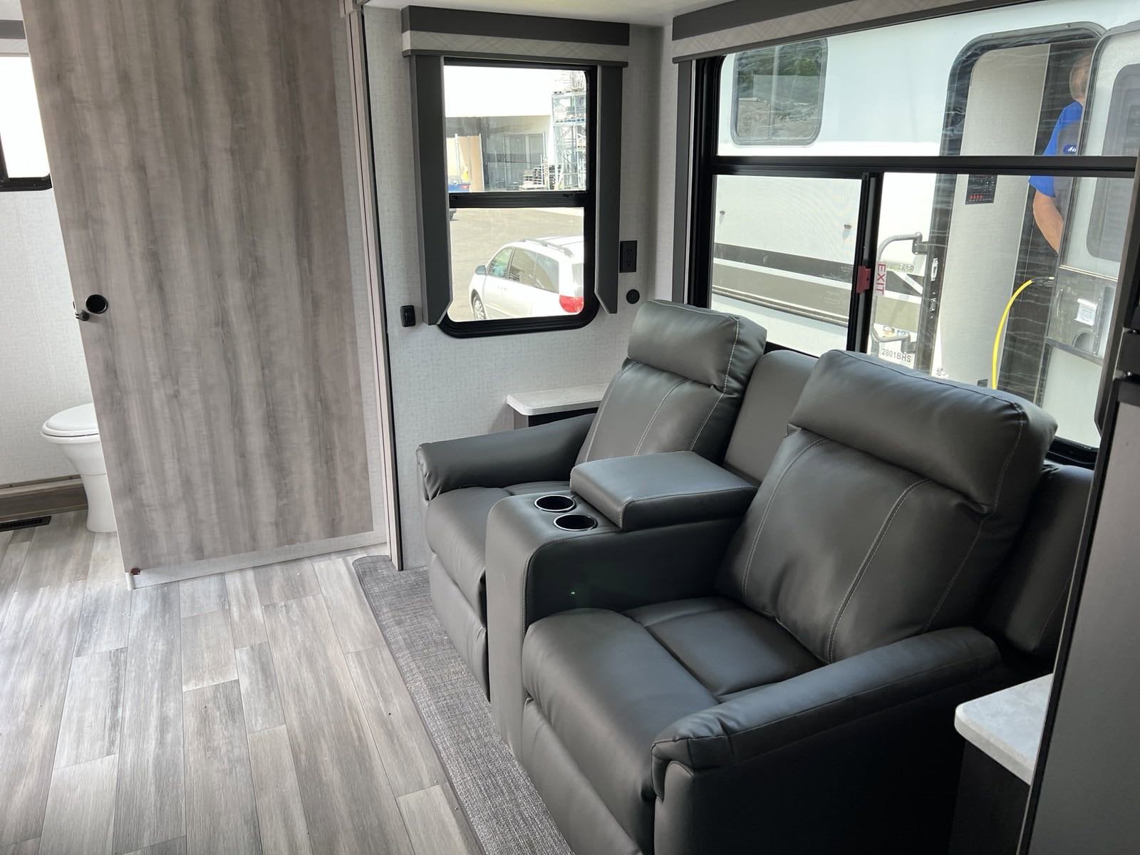 2022 Voyage/V2427RB/2022 image-29