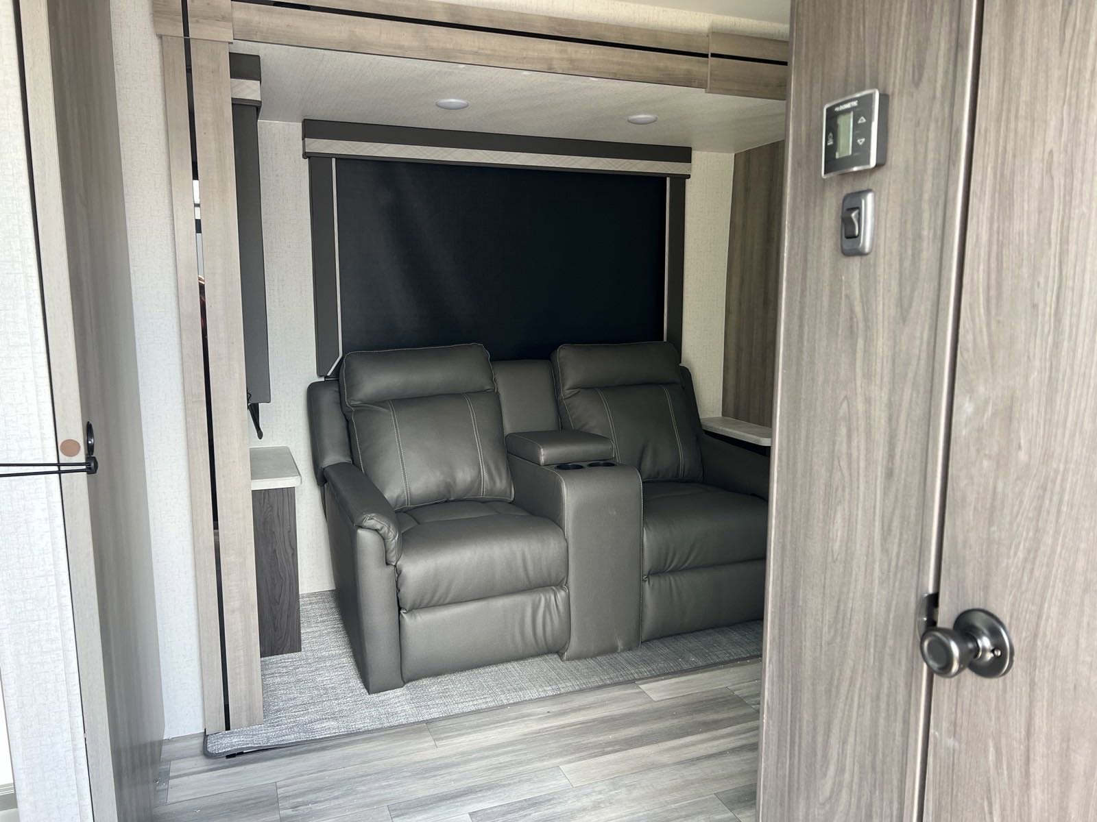 2022 Voyage/V2427RB/2022 image-7