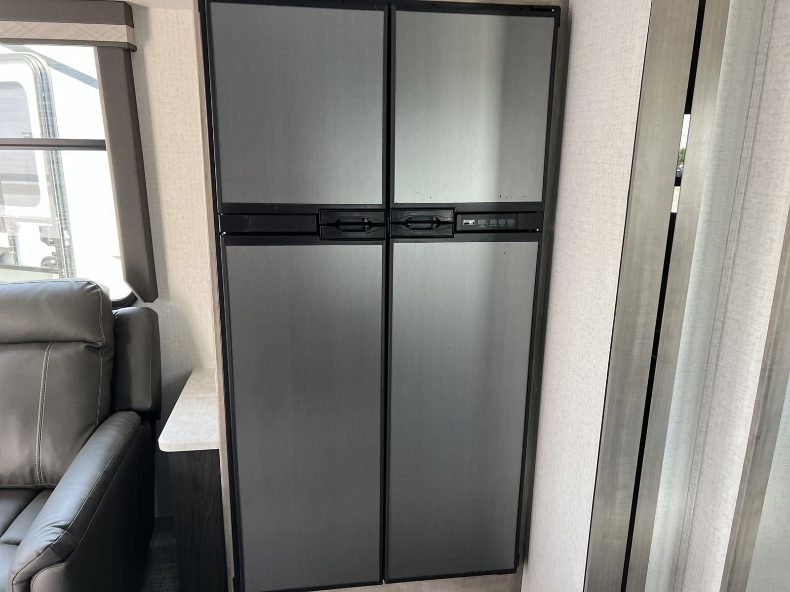 2022 Voyage/V2427RB/2022 image-22