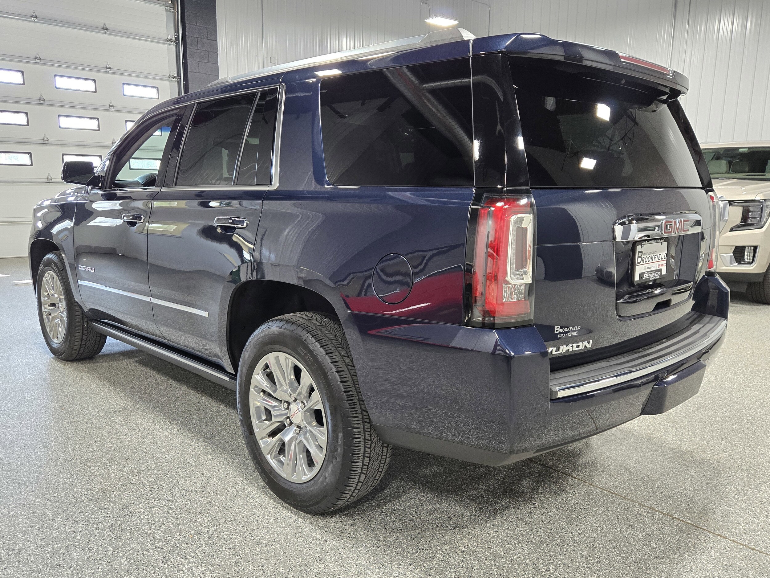 2019 Gmc Yukon Denali photo 3
