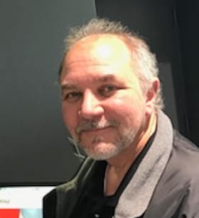 Staff member KEVIN LUCAS from ID_565c30096f91