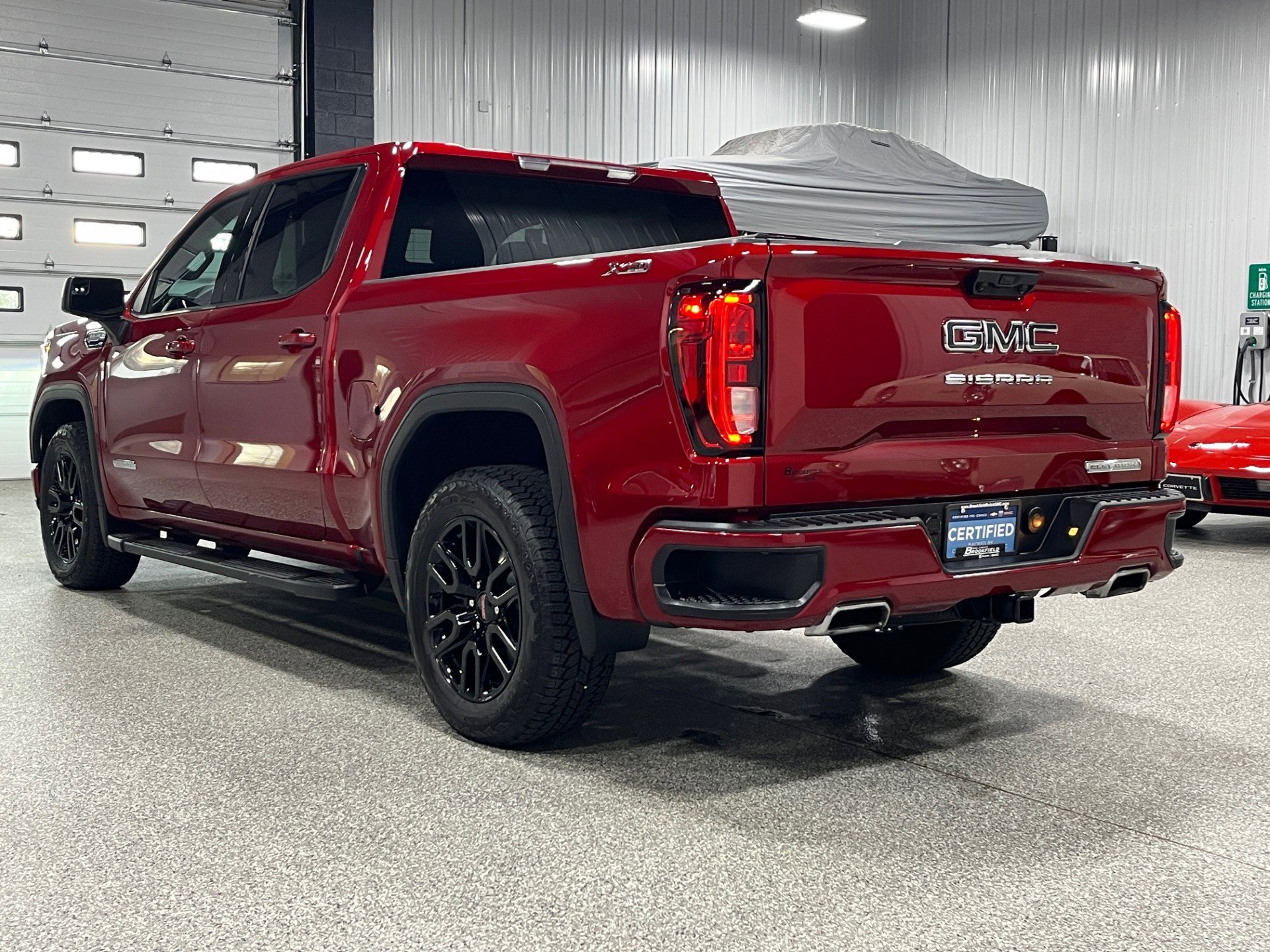 2024 Gmc Sierra 1500 Elevation photo 3