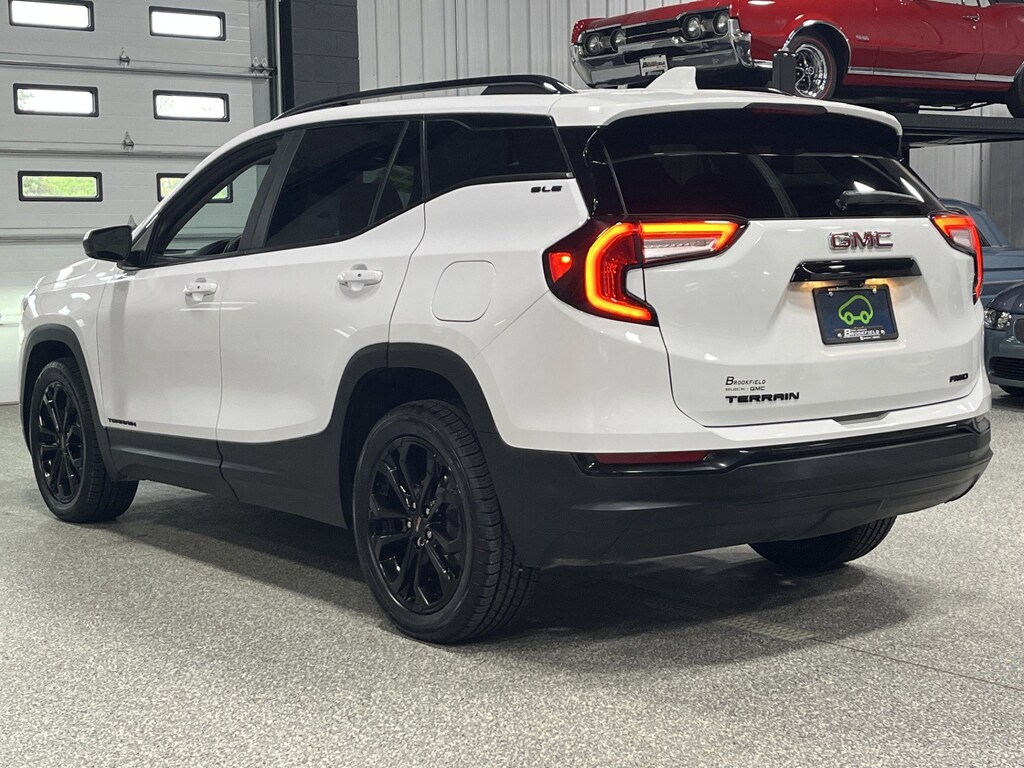 Used 2022 GMC Terrain SLE SUV