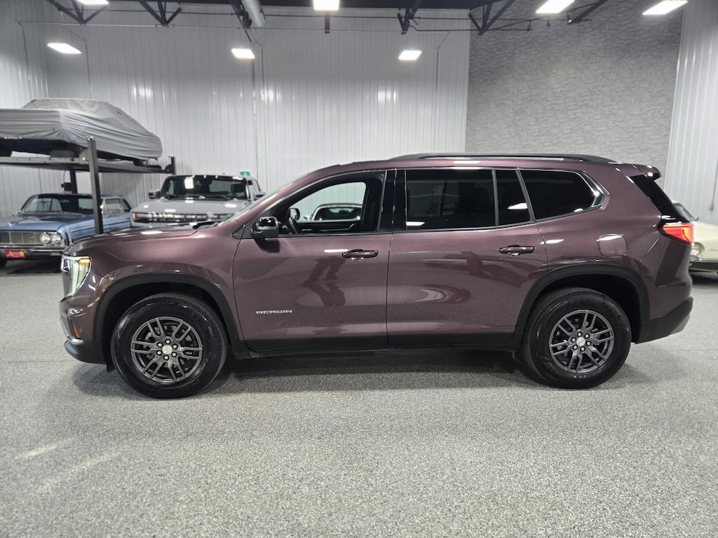 Used 2025 GMC Acadia Elevation SUV