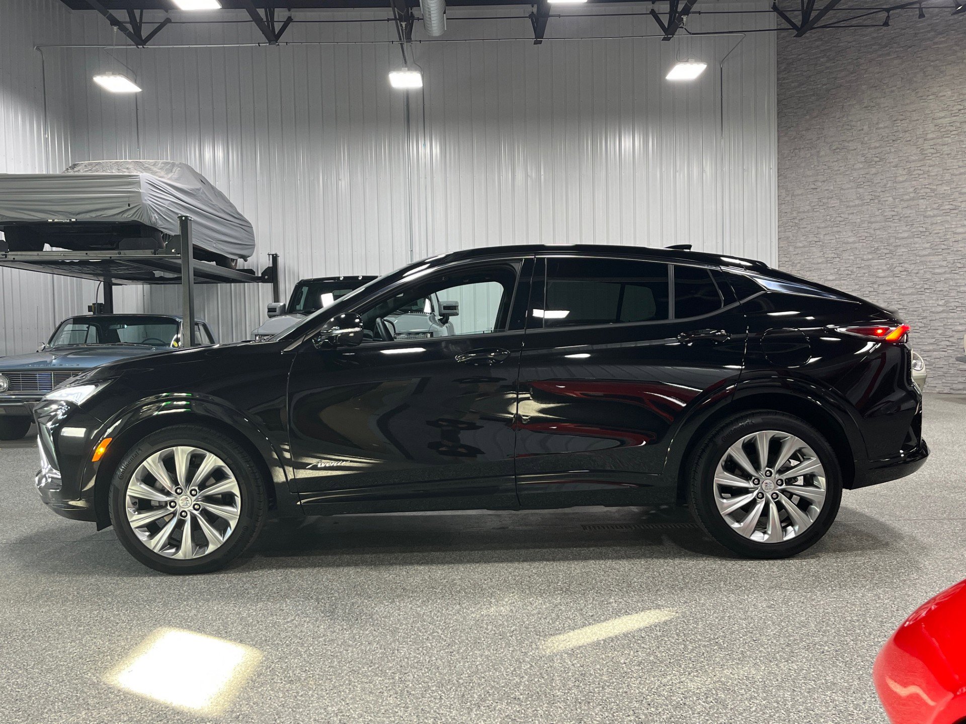 2024 Buick Envista Avenir photo 2