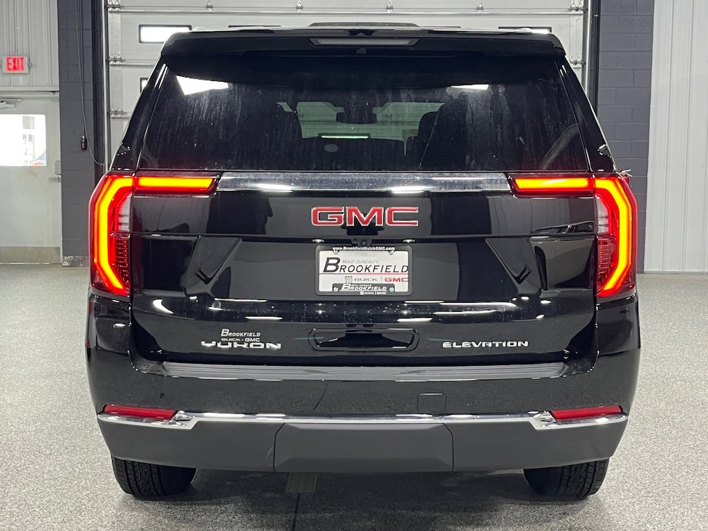 New 2026 GMC Yukon Elevation SUV