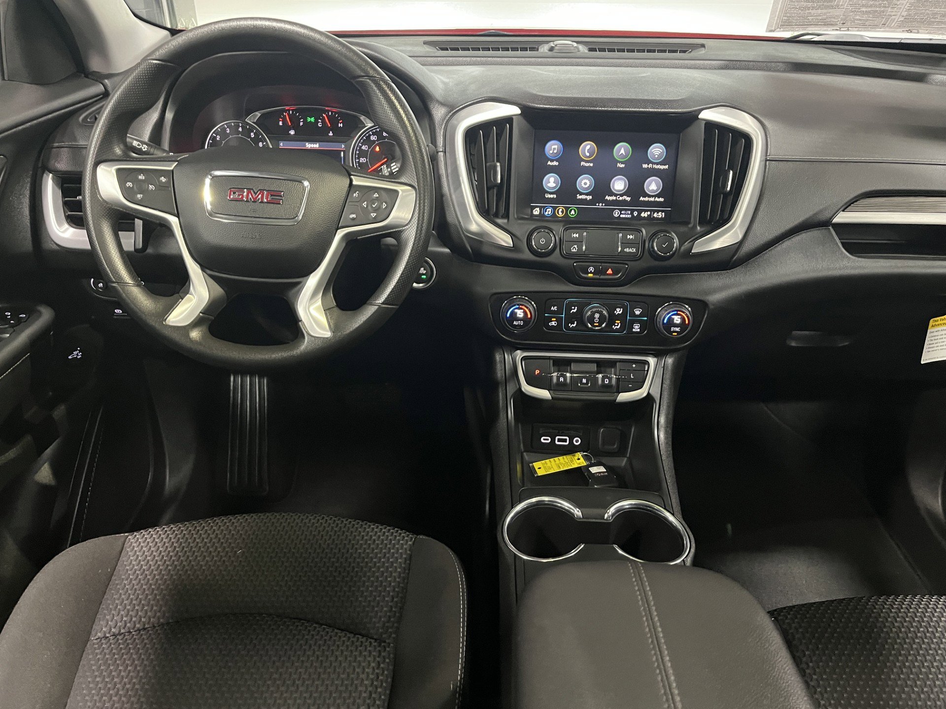 2024 GMC Terrain SLE - Photo 11