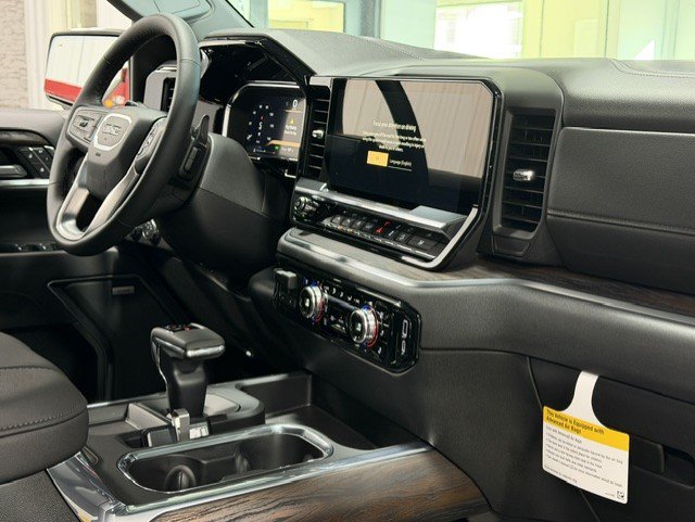 2026 GMC Sierra 1500 SLT - Photo 8