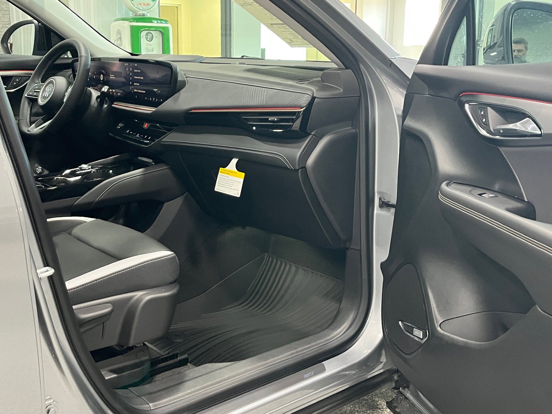 2026 Buick Envision Sport Touring - Photo 9