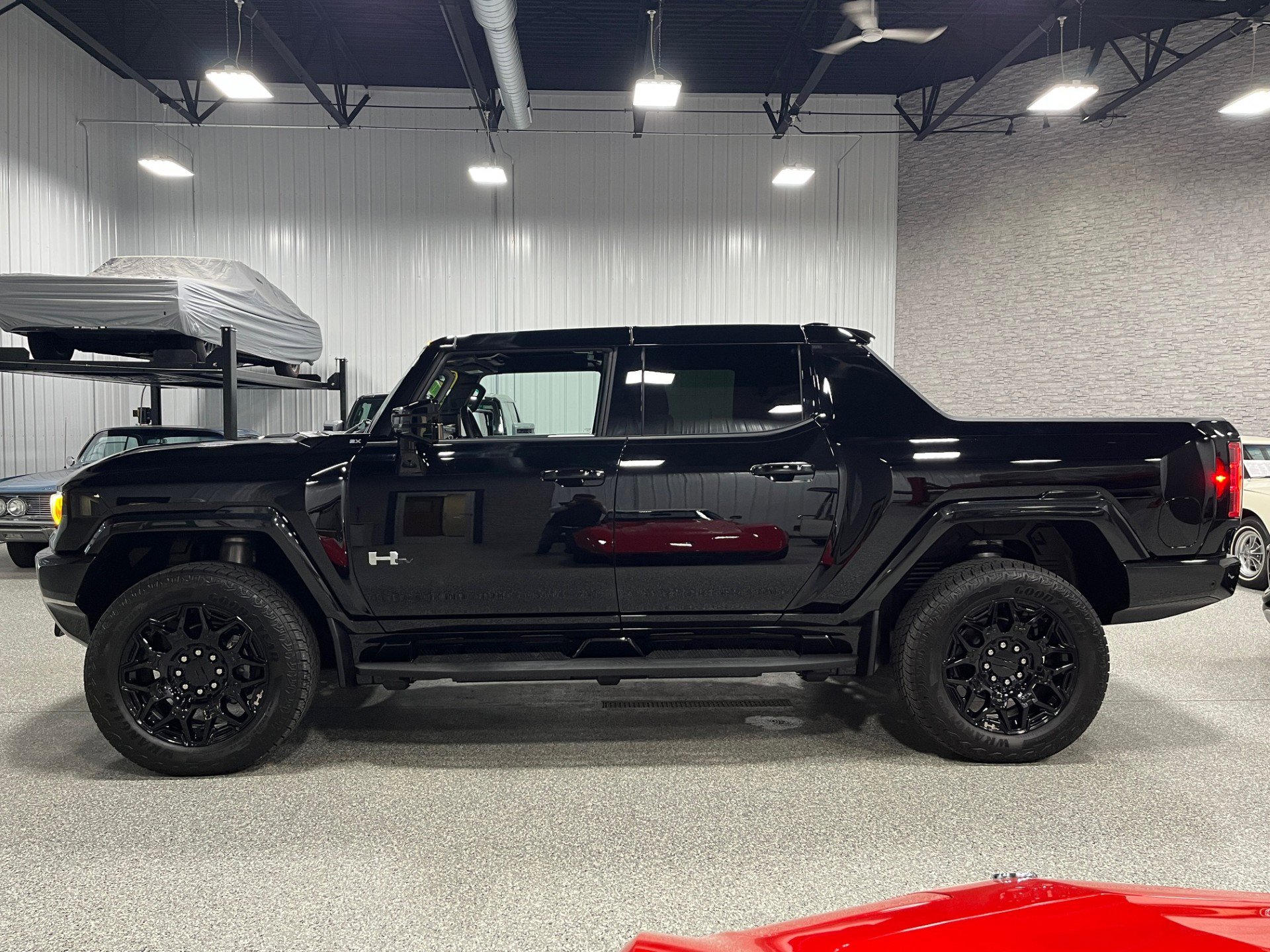 Used 2025 GMC HUMMER EV 2X with VIN 1GT10BDD7SU107720 for sale in Brookfield, WI