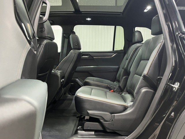 2026 GMC Acadia AT4 - Photo 11