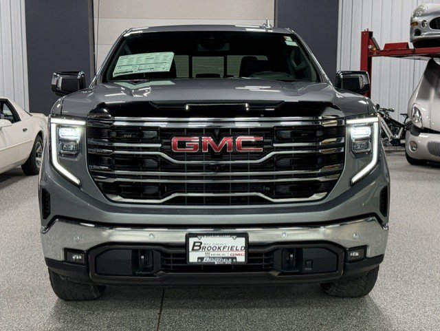 2026 GMC Sierra 1500 SLT - Photo 7