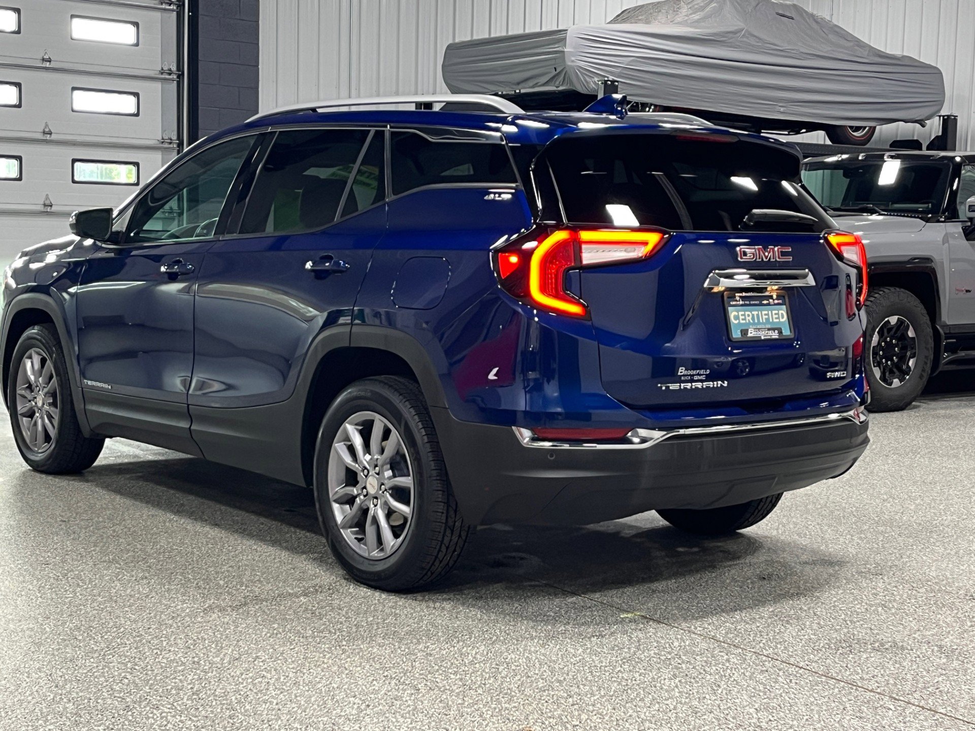 2022 Gmc Terrain SLT photo 2