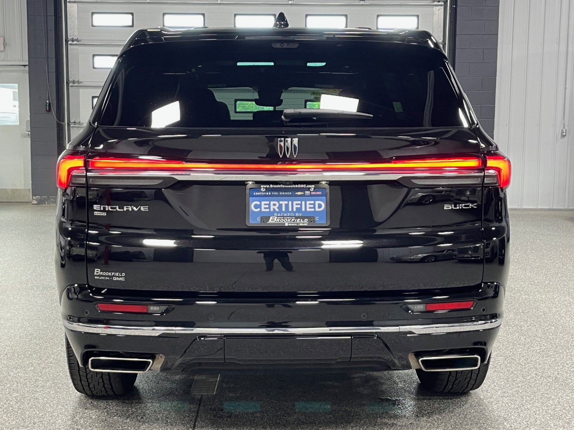 2025 Buick Enclave Avenir photo 4