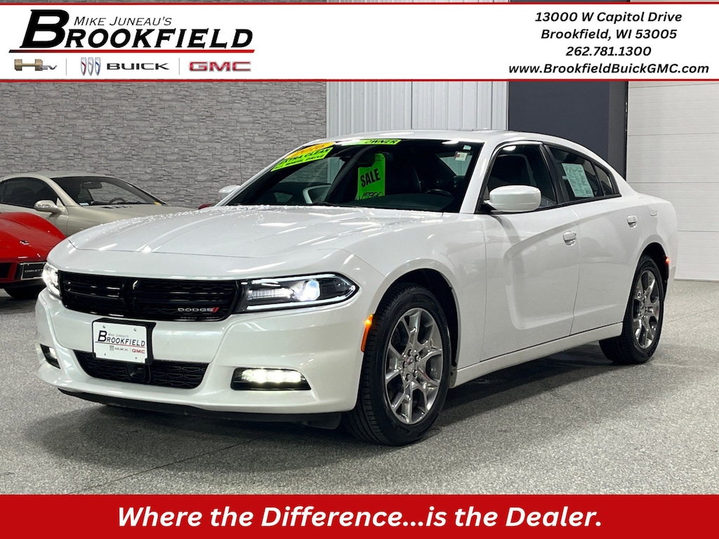 Used 2016 Dodge Charger SXT Sedan