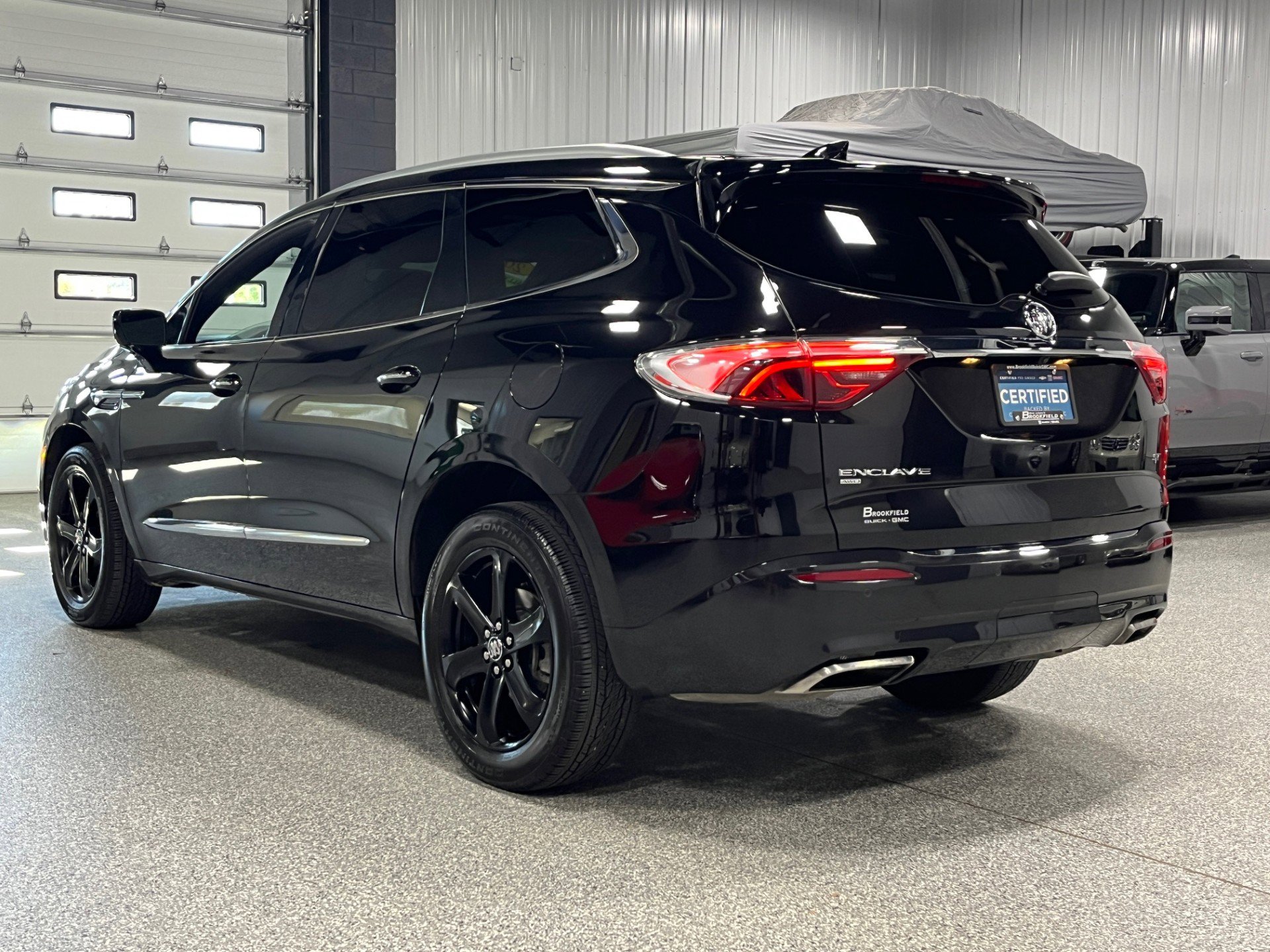 2023 Buick Enclave Essence photo 3