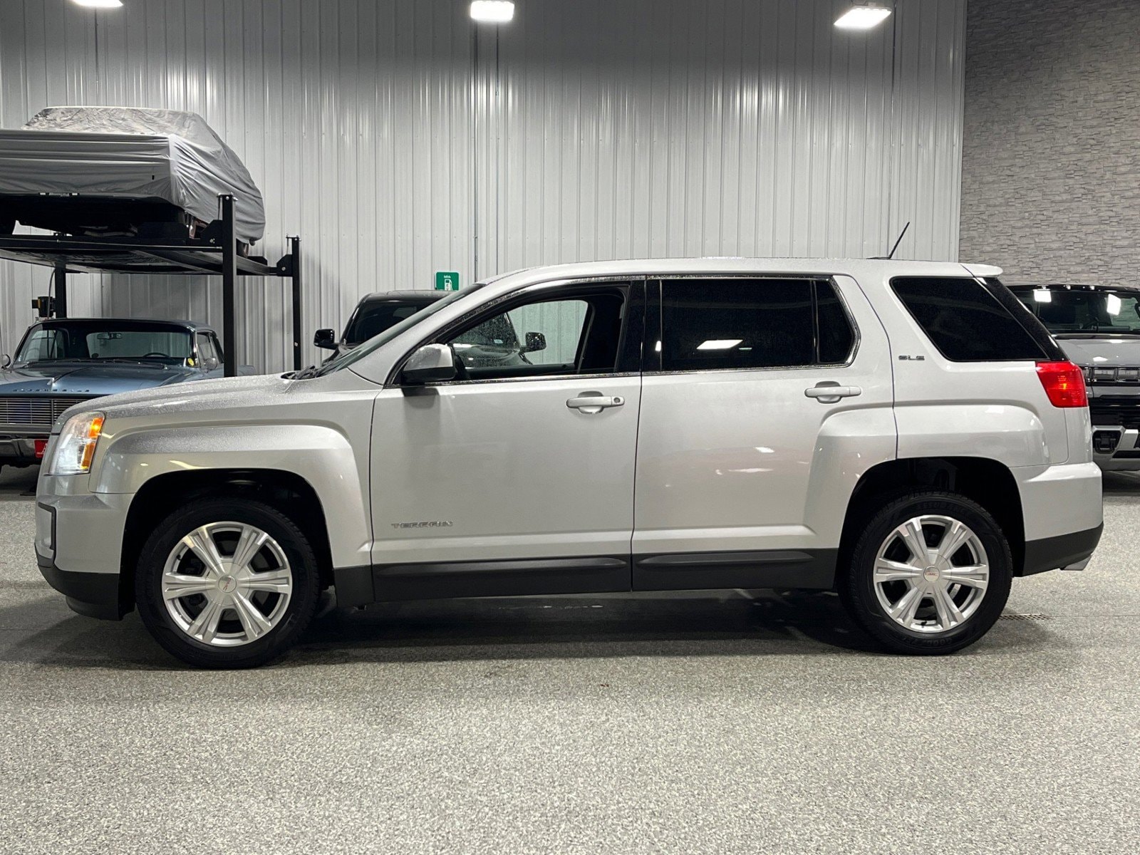 Used 2017 GMC Terrain SLE-1 with VIN 2GKALMEK0H6255624 for sale in Brookfield, WI