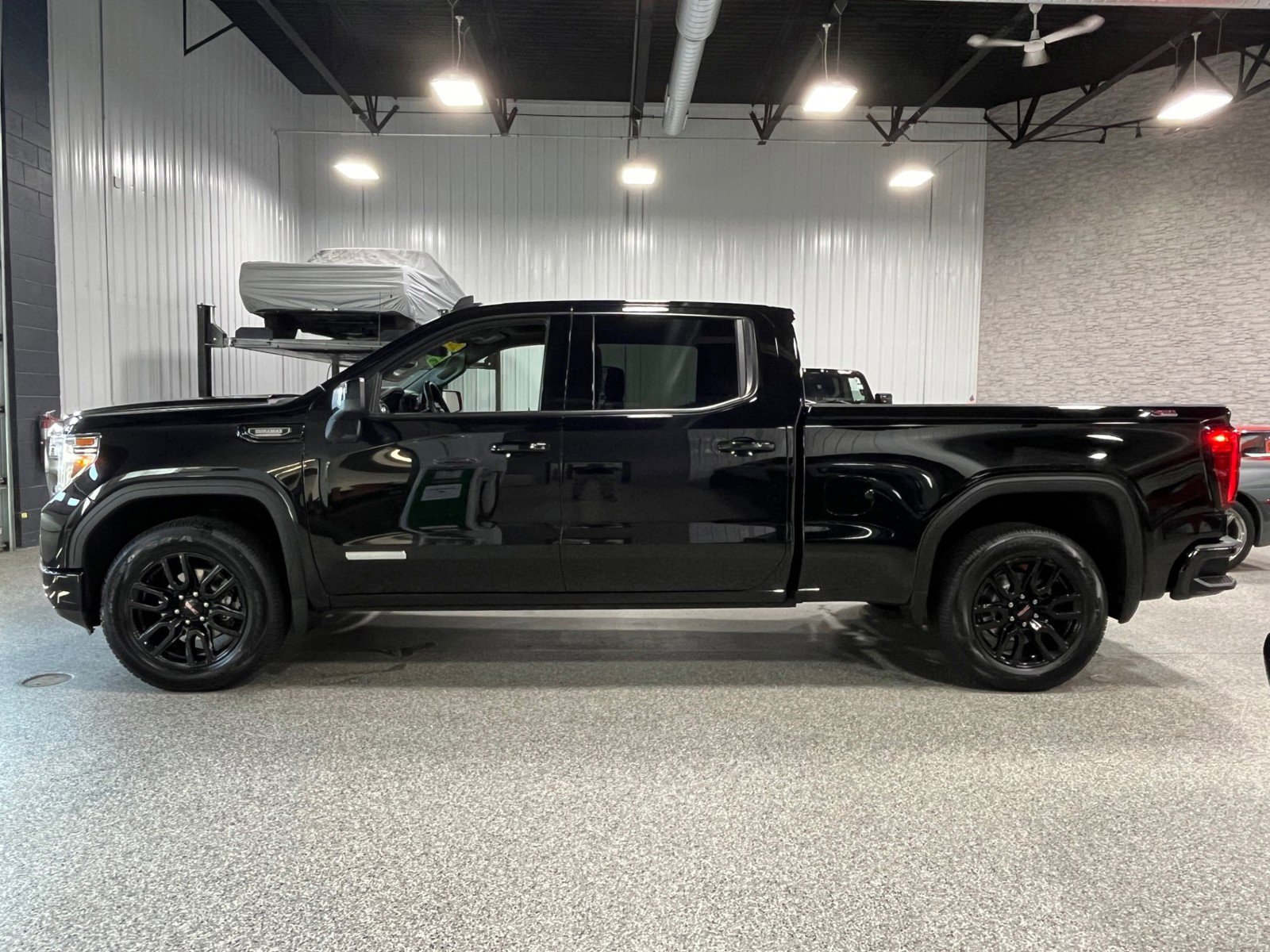 Certified 2021 GMC Sierra 1500 Elevation with VIN 3GTU9CET1MG213102 for sale in Brookfield, WI