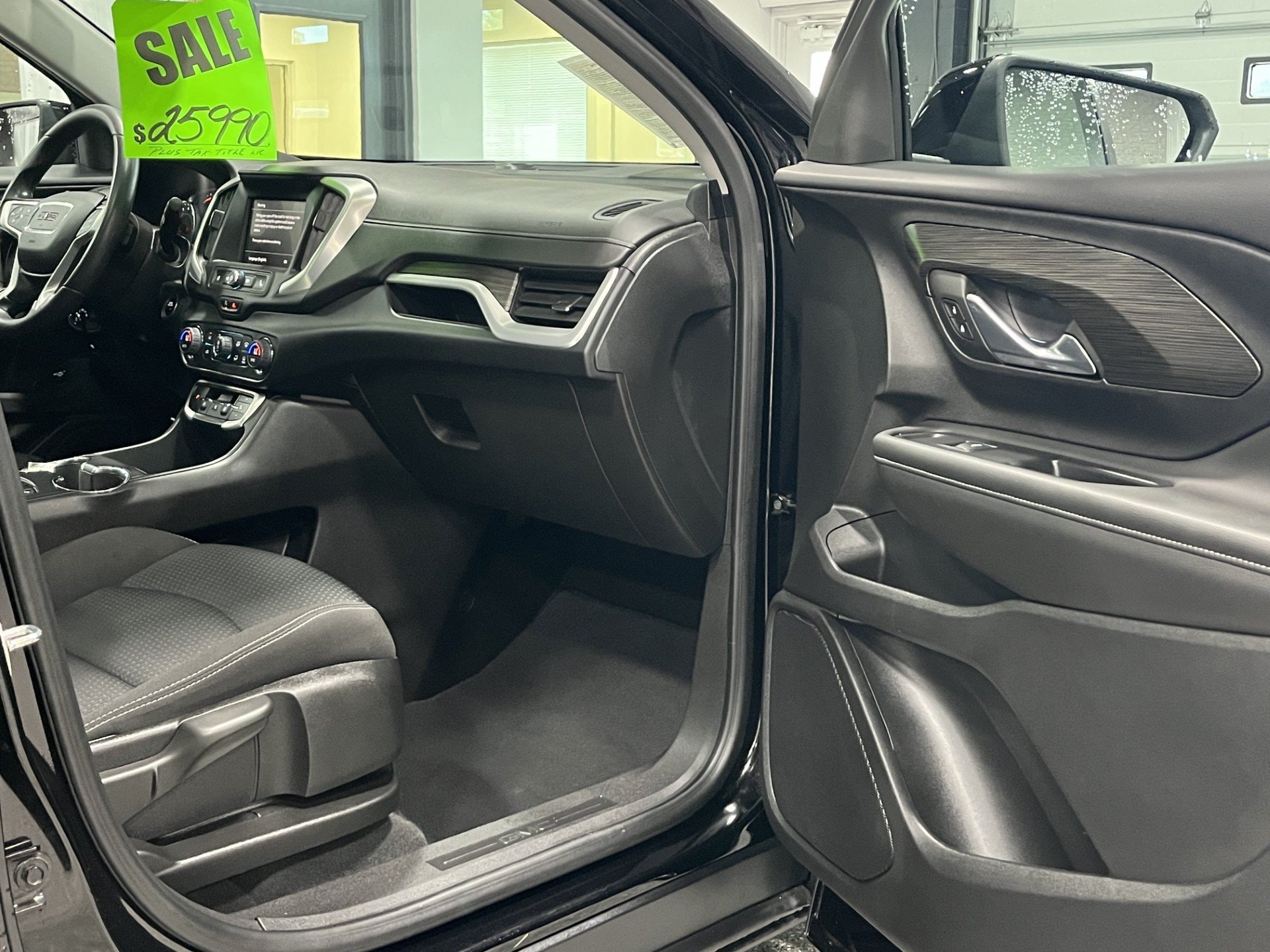 2023 GMC Terrain SLE - Photo 9