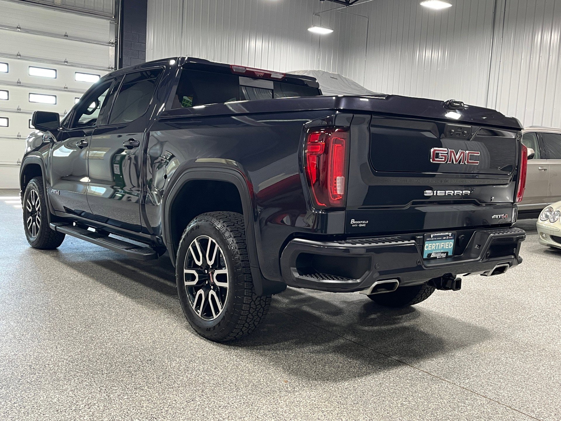 2023 Gmc Sierra 1500 AT4 photo 2