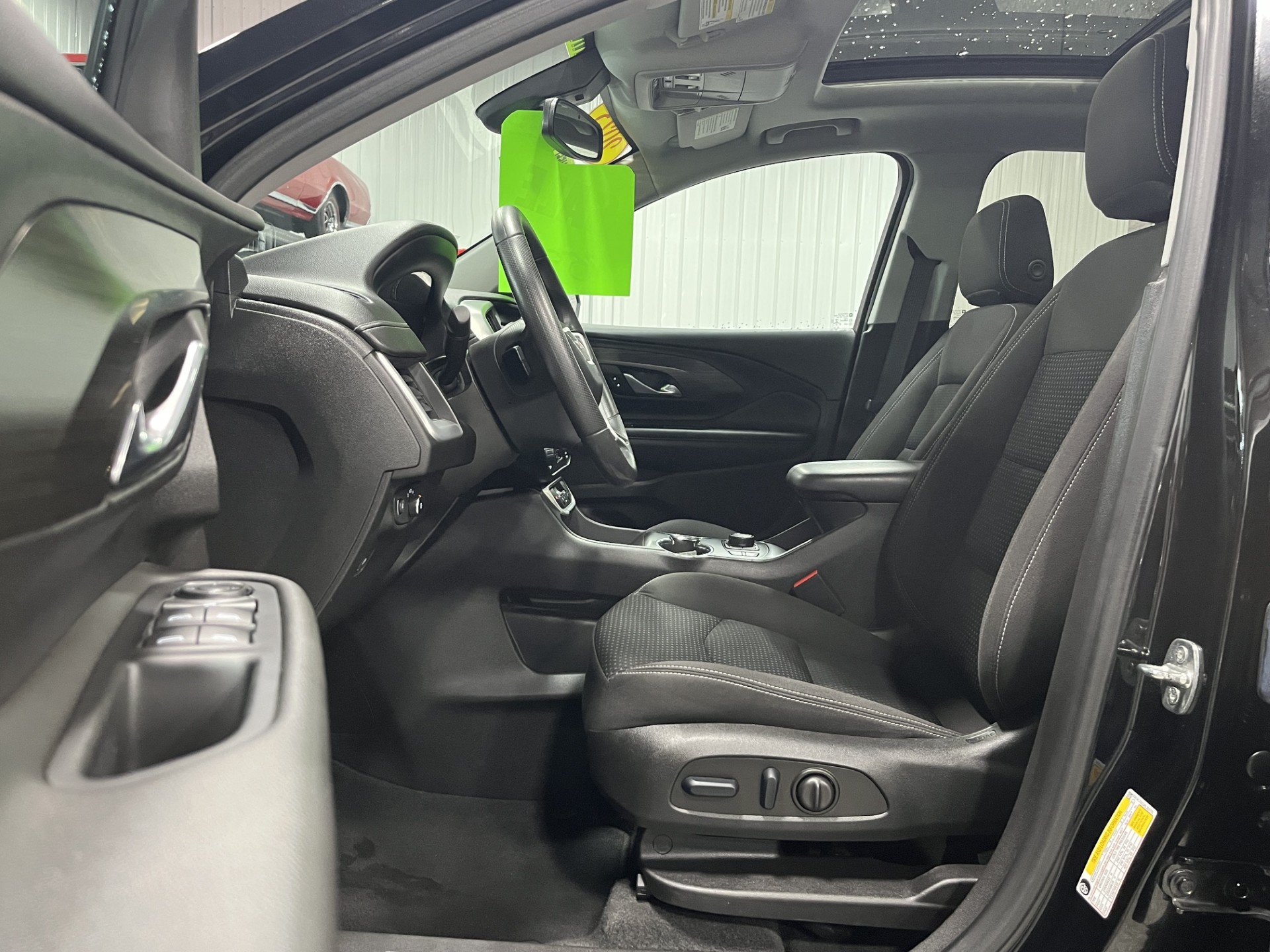 2023 GMC Terrain SLE - Photo 13
