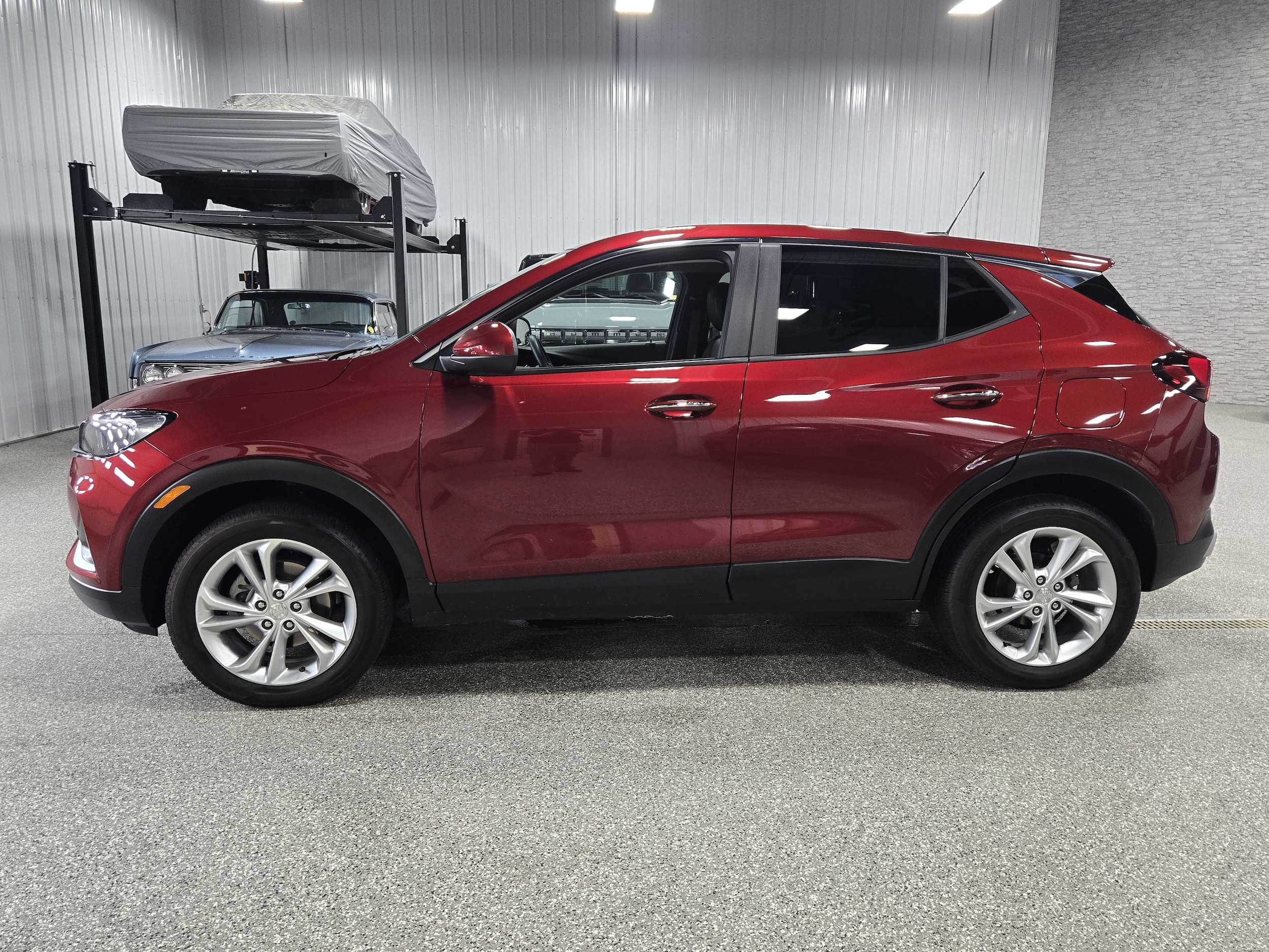 Certified 2022 Buick Encore GX Preferred with VIN KL4MMCSL8NB124831 for sale in Brookfield, WI