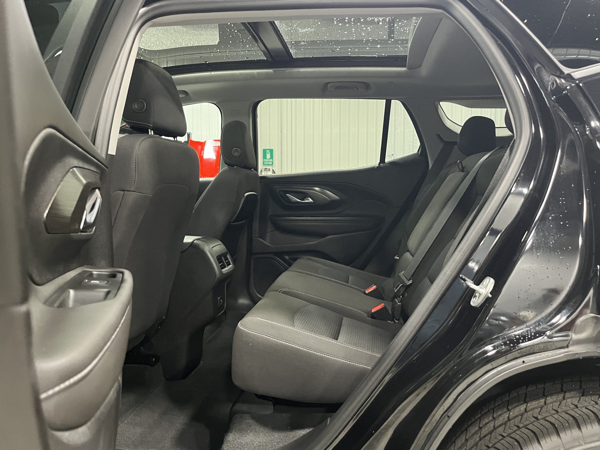 2023 GMC Terrain SLE - Photo 11