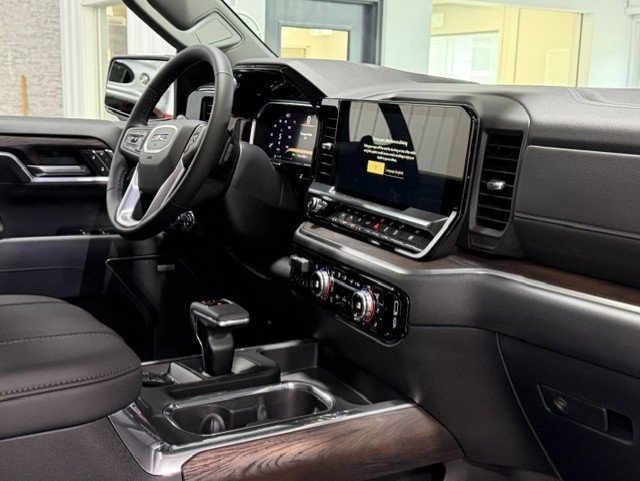 2026 GMC Sierra 1500 SLT - Photo 9