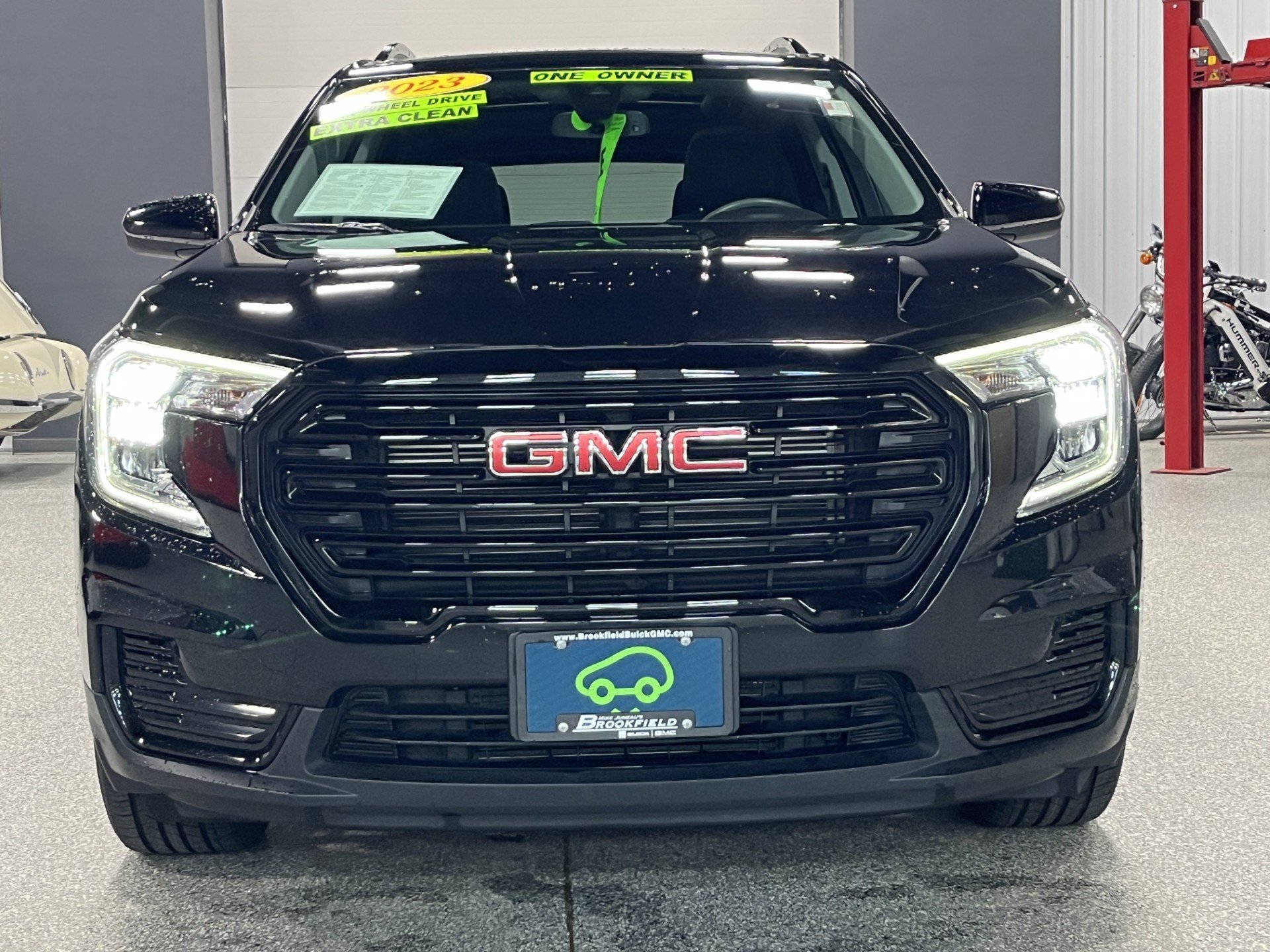 2023 GMC Terrain SLE - Photo 8