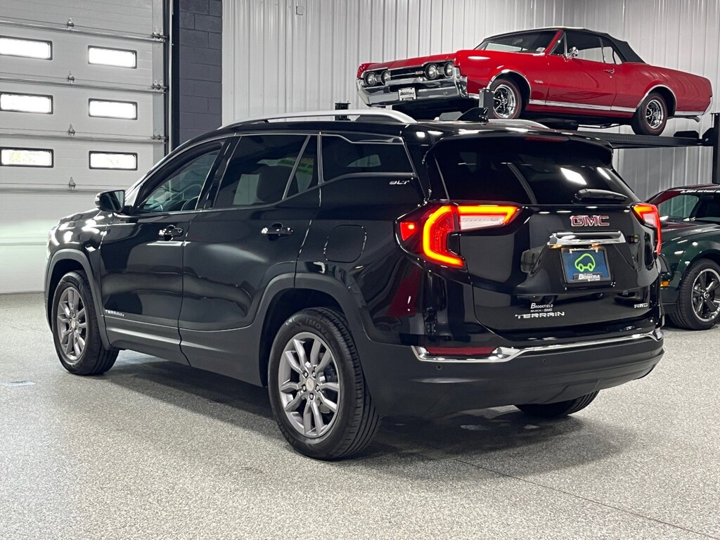 Used 2022 GMC Terrain SLT SUV