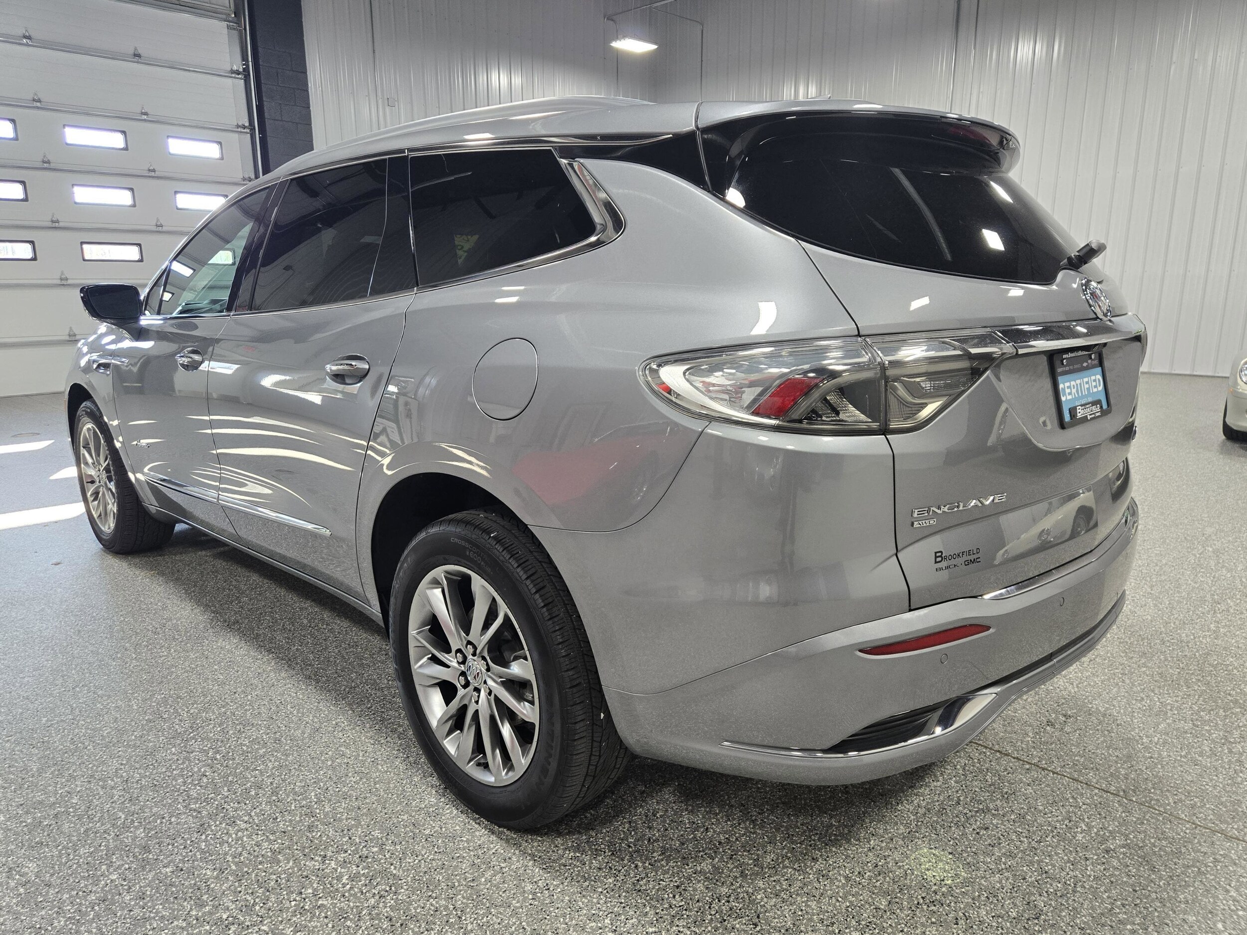 2024 Buick Enclave Avenir photo 3