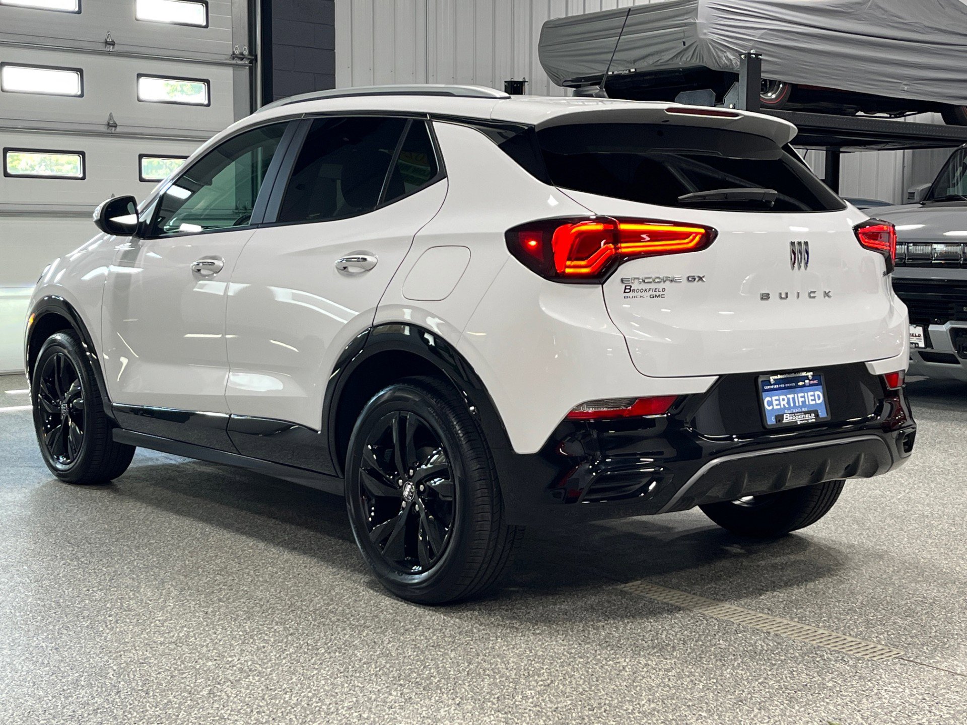 2024 Buick Encore GX Sport Touring photo 3