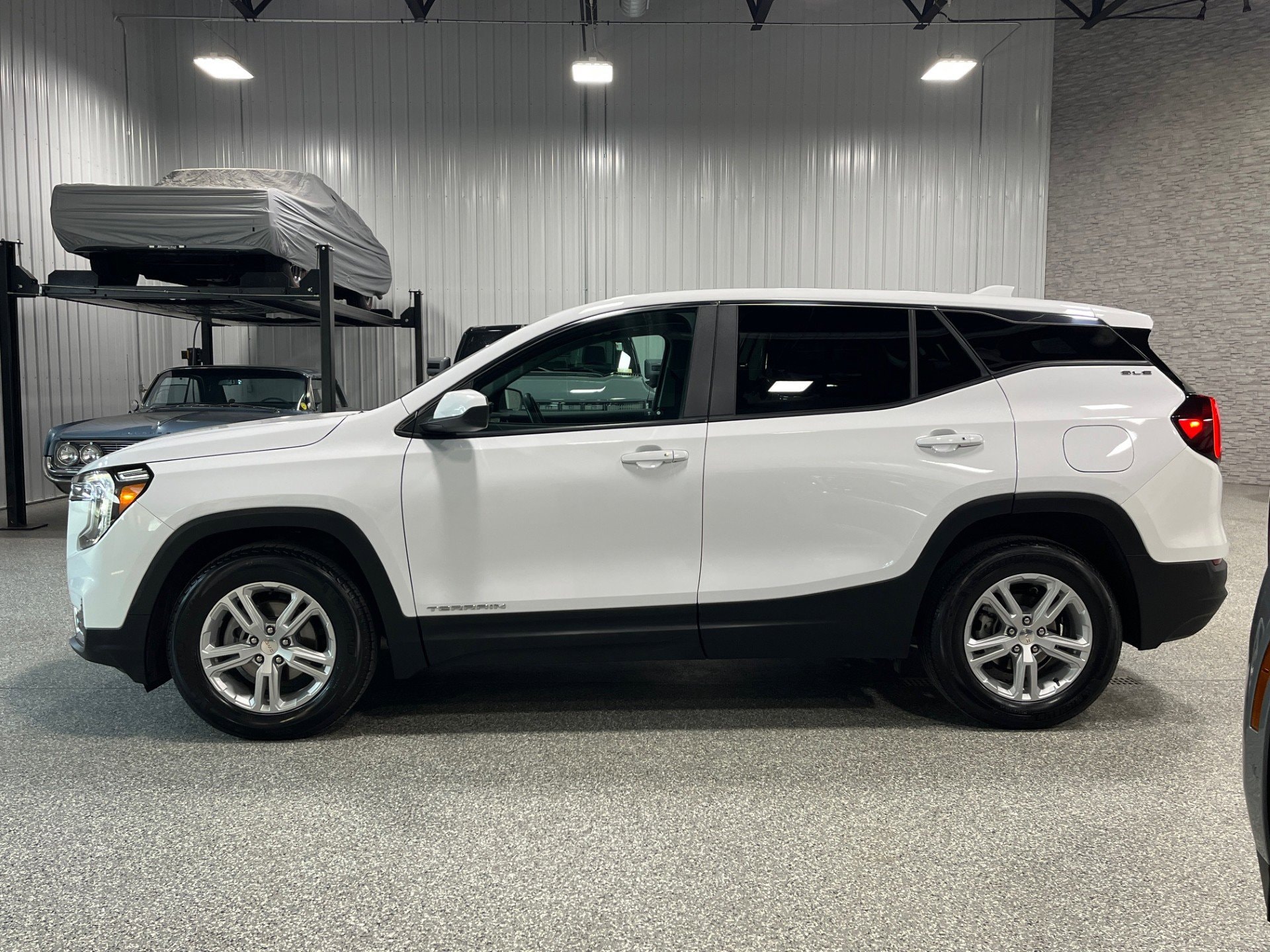 Certified 2022 GMC Terrain SLE with VIN 3GKALMEV1NL202075 for sale in Brookfield, WI