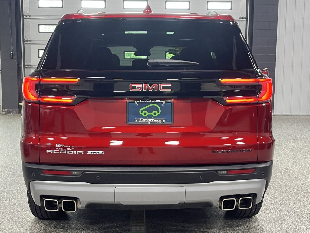 Used 2025 GMC Acadia Elevation SUV