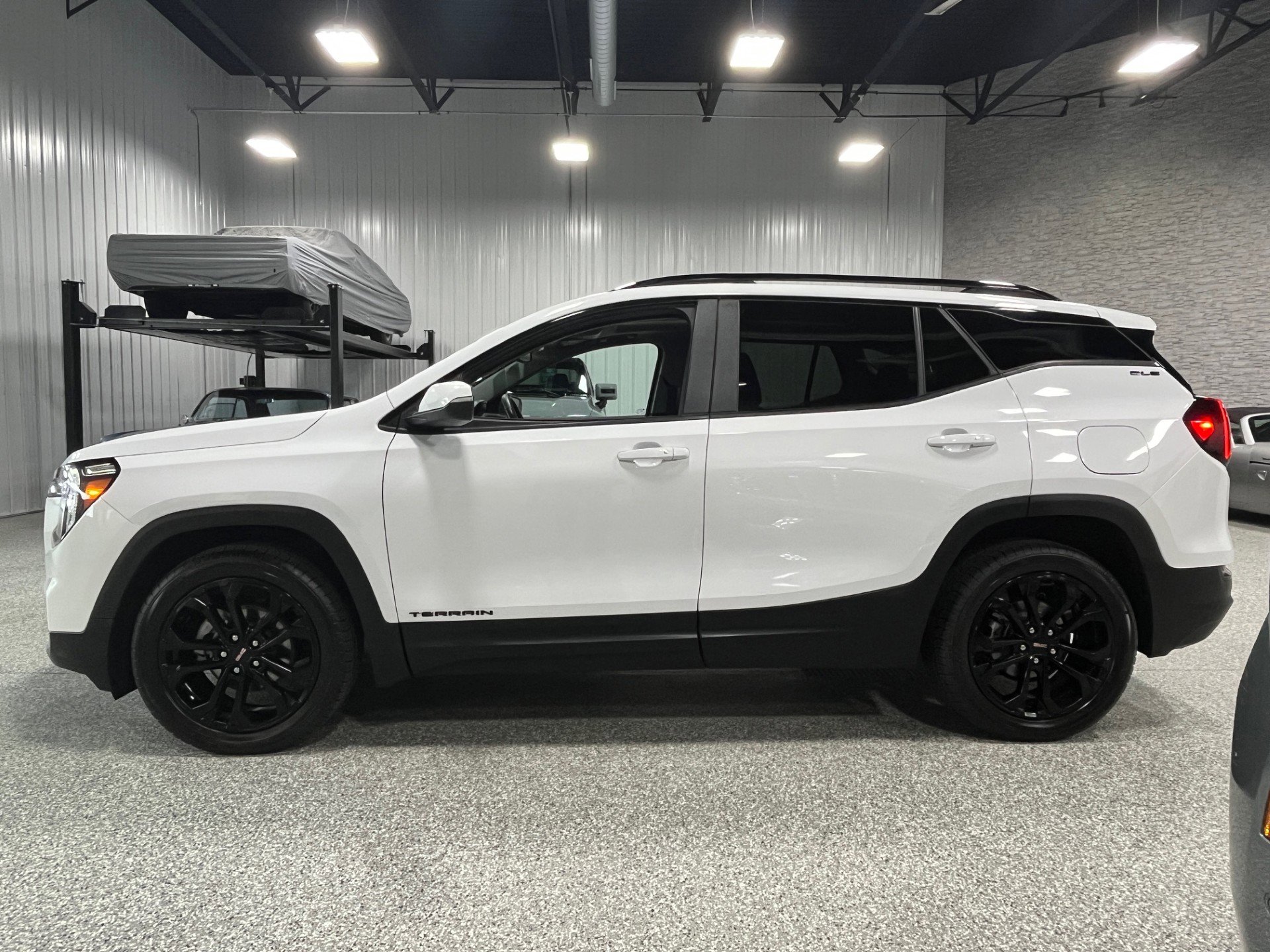 Certified 2022 GMC Terrain SLE with VIN 3GKALTEV1NL192707 for sale in Brookfield, WI