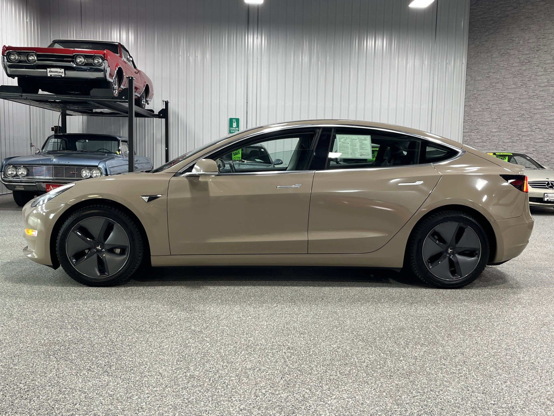 Used 2019 Tesla Model 3 Long Range with VIN 5YJ3E1EB4KF452648 for sale in Brookfield, WI